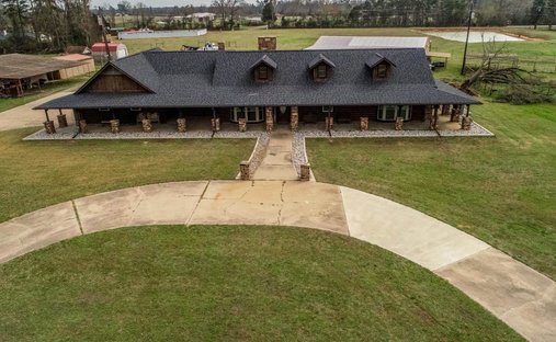 House in Carthage, Texas, United States 1