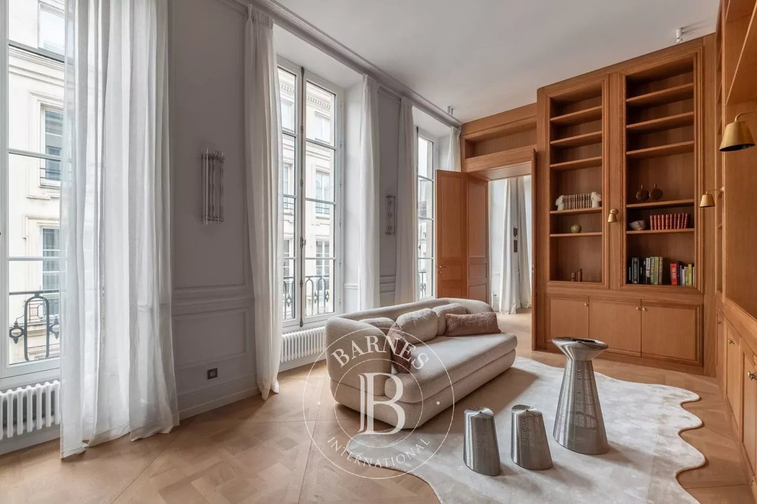 Apartment in Monnaie, Paris 6e Arrondissement, Paris 5 - 18644384