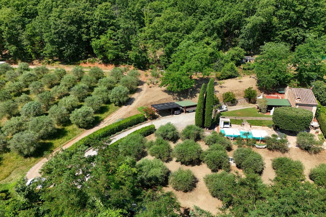 House in Poggibonsi, Tuscany, Italy 3 - 18650335
