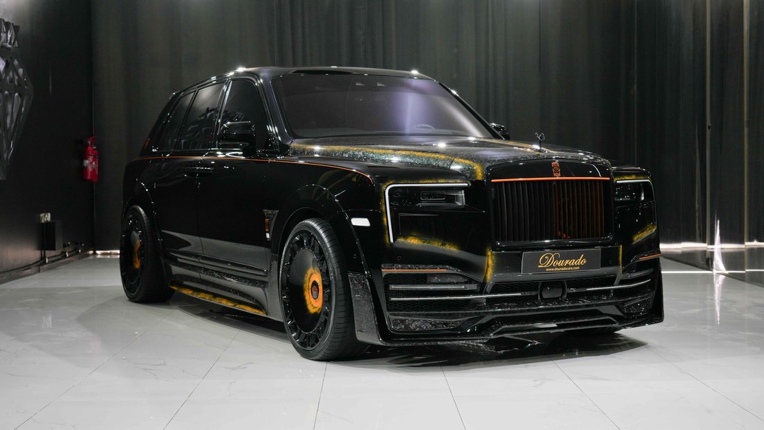 Suv in Dubai, United Arab Emirates 1 - 18648640
