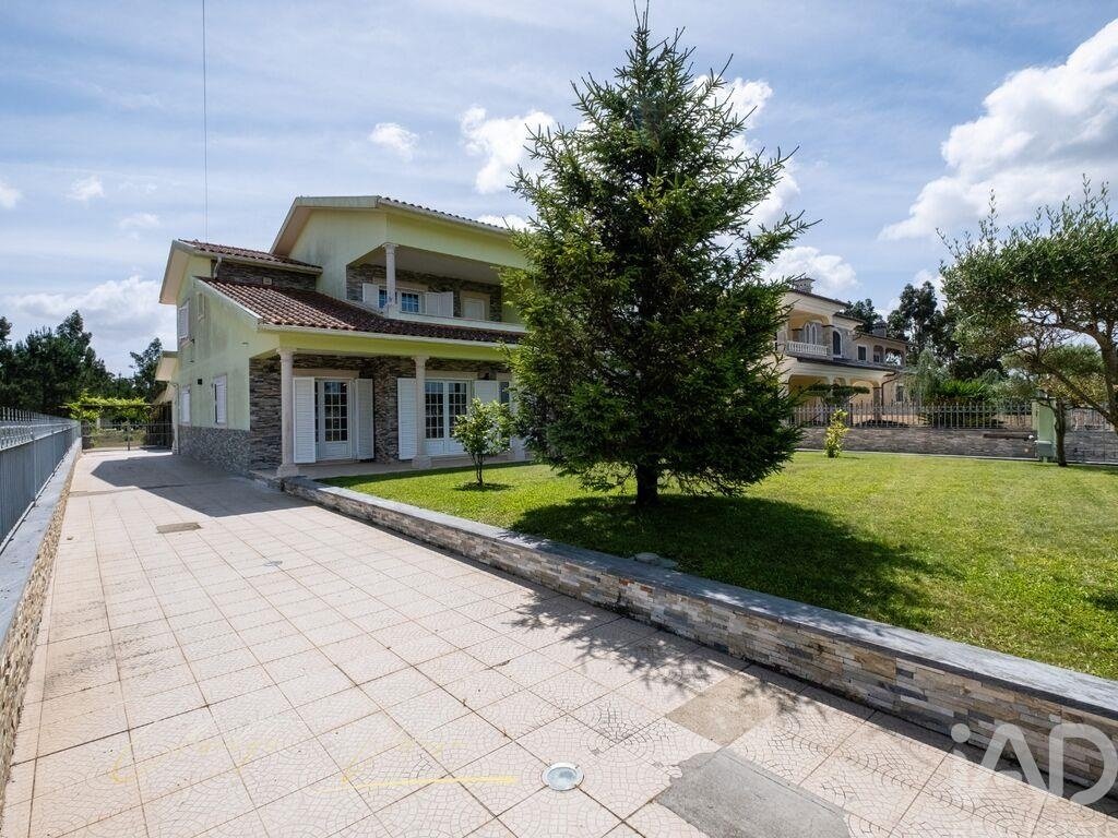 Townhouse in Covoes e Camarneira, Coimbra District, Portugal 3 - 18650237