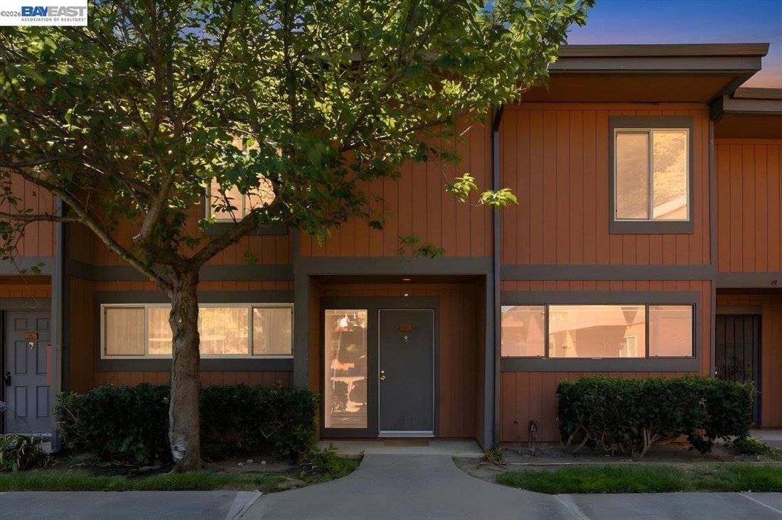 Condo in Newark, California, United States 1 - 18649660