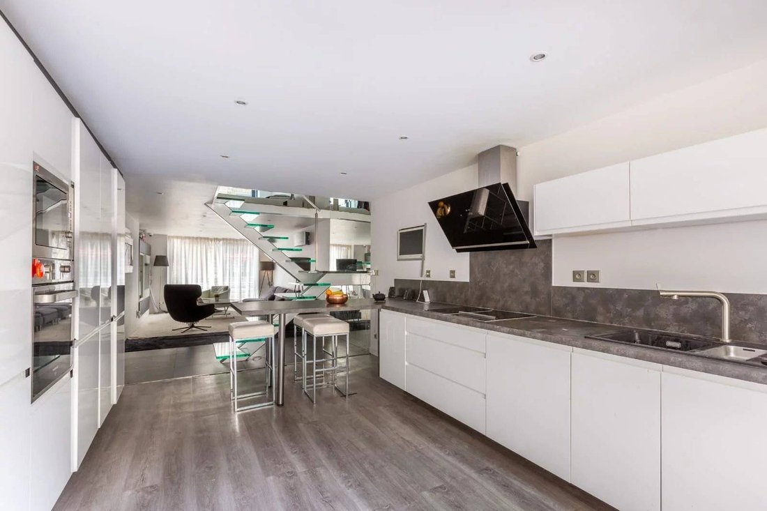 Apartment in Sans Souci-Dauphiné, Lyon 3e Arrondissement, Lyon 5 - 18439755