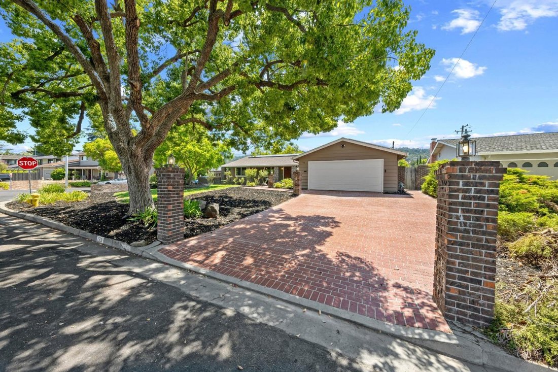 House in Los Gatos, California, United States 5 - 18637343