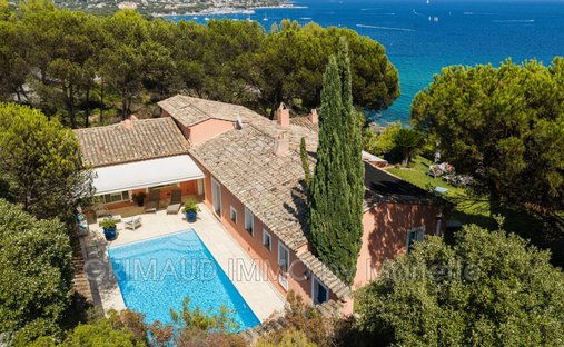 Villa in Ville-Les Saquedes-Le Bouillonnet, Sainte-Maxime, France 1