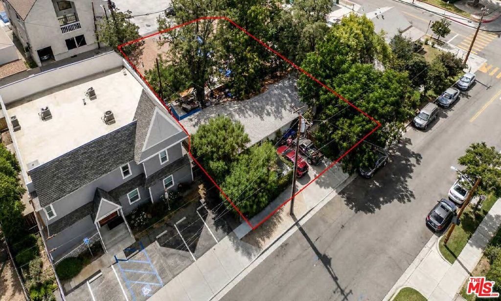 Santa Clarita, California, United States 1 - 18649026