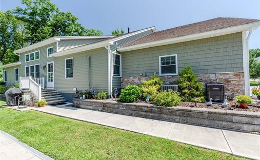 Condo in West Warwick, Rhode Island, United States 1