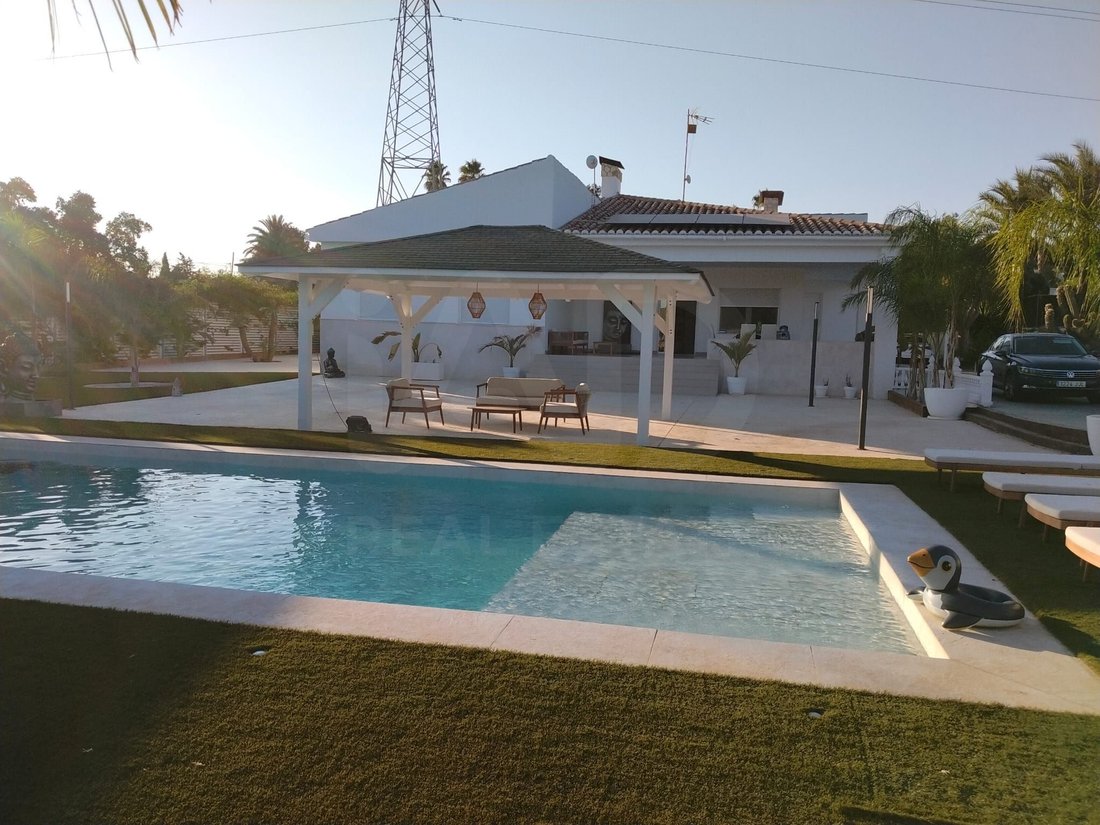 Chalet in Elx / Elche, Valencian Community, Spain 5 - 18650063