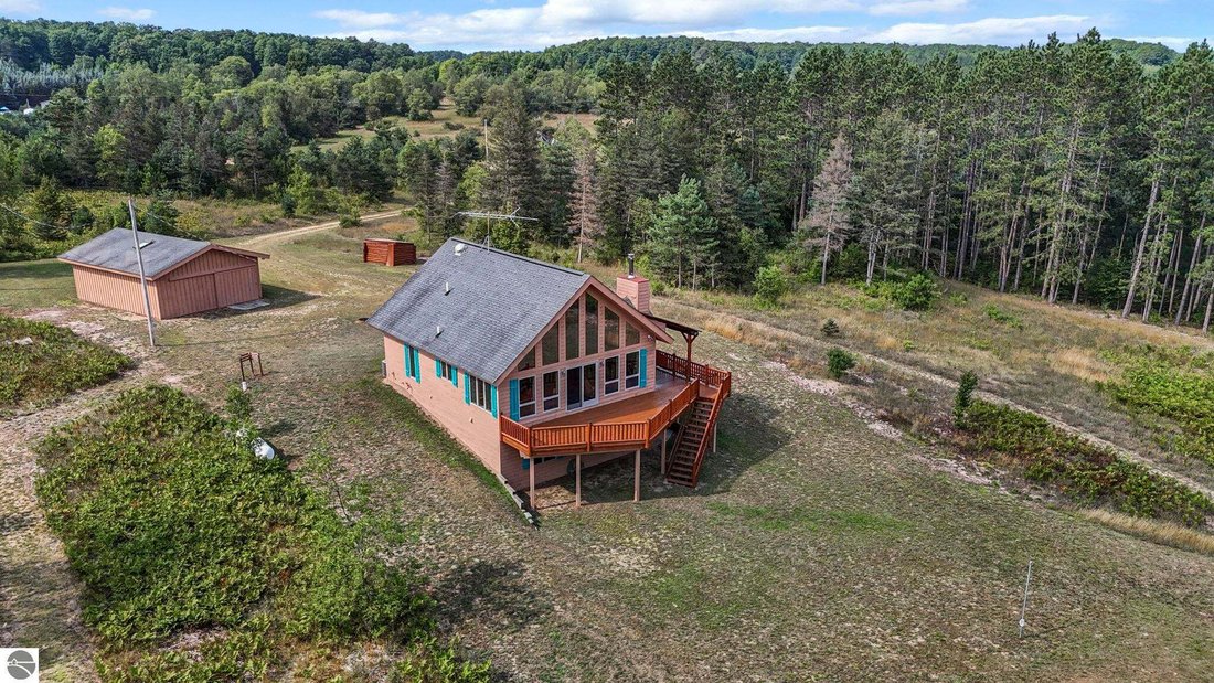 House in Mesick, Michigan, United States 2 - 18648710