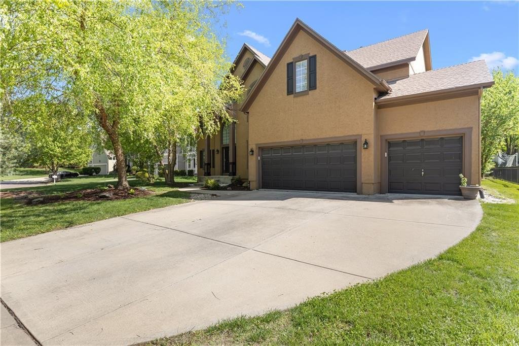 House in Overland Park, Kansas, United States 1 - 18649329