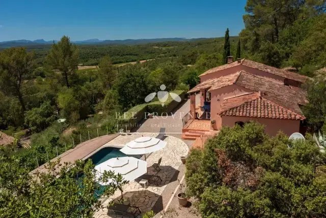 Villa in Entrecasteaux, Provence-Alpes-Côte d'Azur, France 1 - 16297665