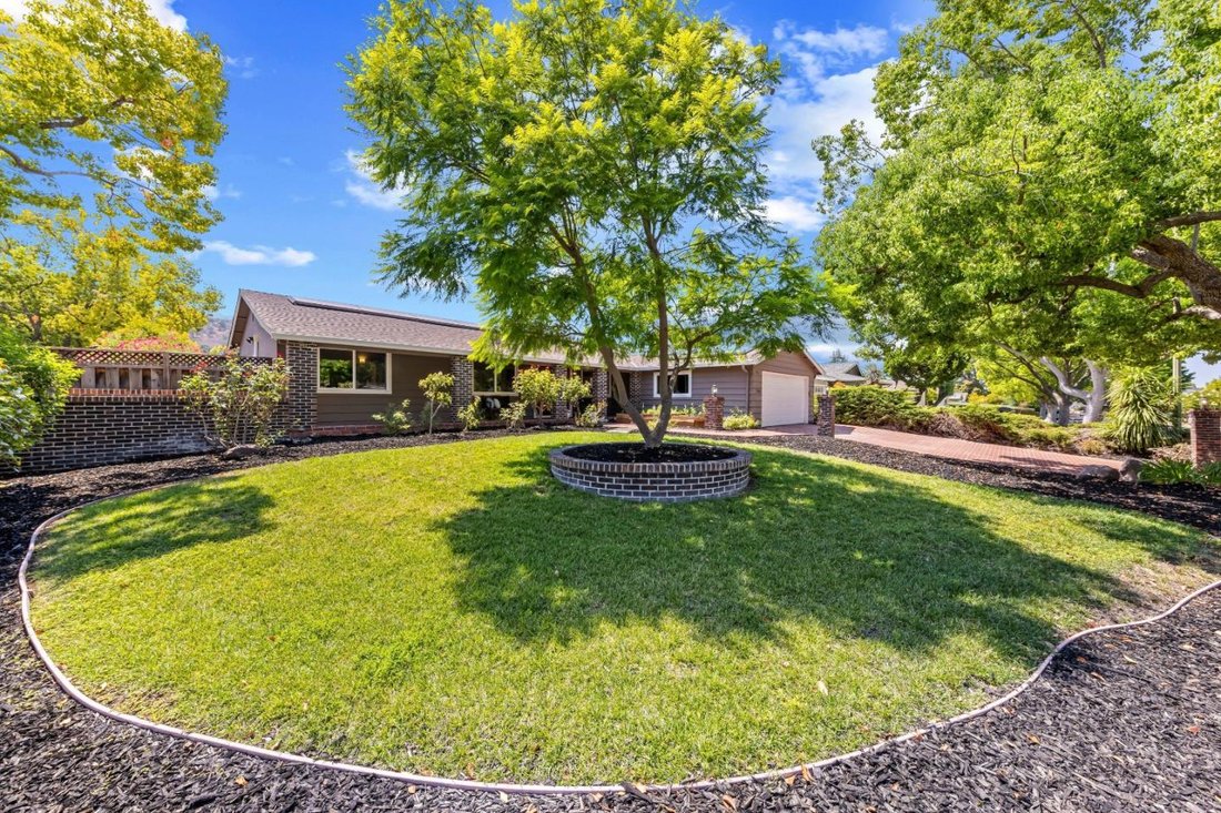 House in Los Gatos, California, United States 3 - 18637343
