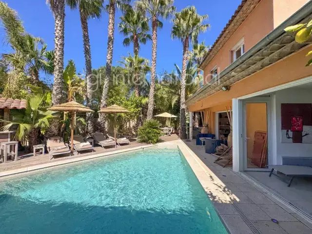 House in Ville-Les Saquedes-Le Bouillonnet, Sainte-Maxime, France 5 - 16246833