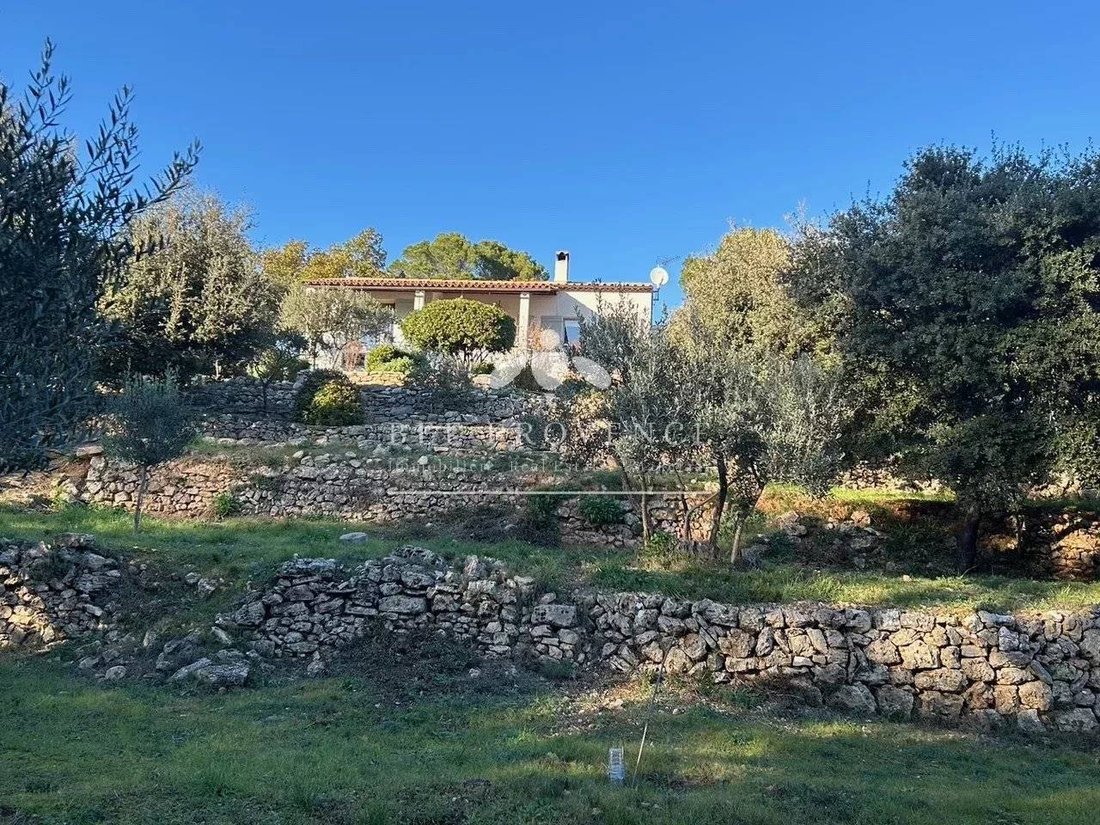 Villa in Cotignac, Provence-Alpes-Côte d'Azur, France 1 - 16297111