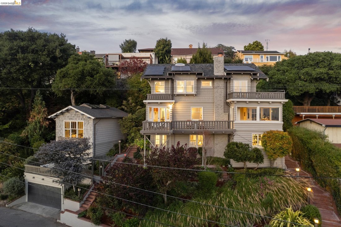 House in Oakland, California, United States 1 - 18648863