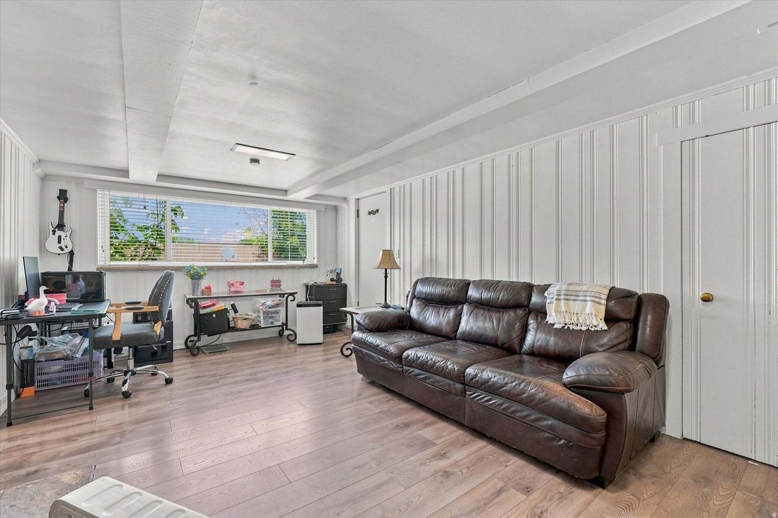 House in Bountiful, Utah, United States 3 - 18570707