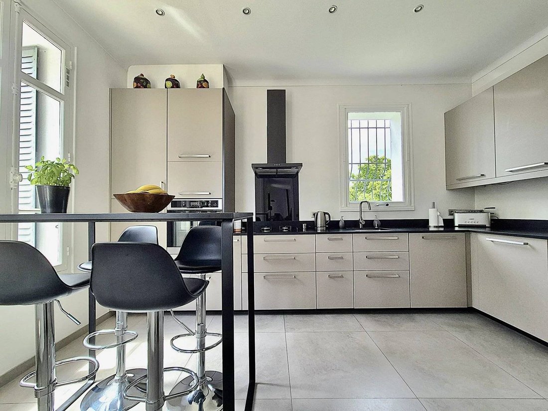 Villa in Broussailles, Cannes, France 4 - 17852603