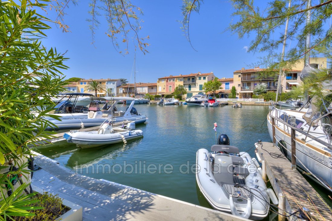 Villa in Grimaud, Provence-Alpes-Côte d'Azur, France 2 - 18649754