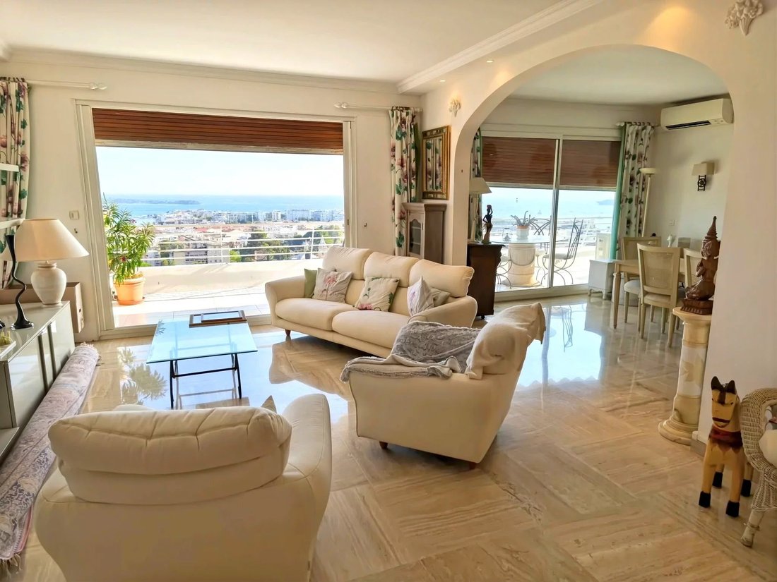 Apartment in La Source, Cannes, France 4 - 18650020