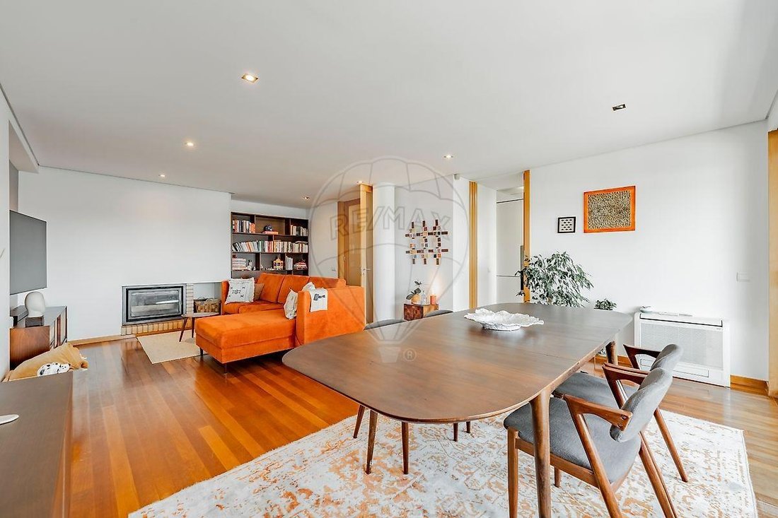 Apartment in Matosinhos e Leca da Palmeira, Porto District, Portugal 1 - 18649178