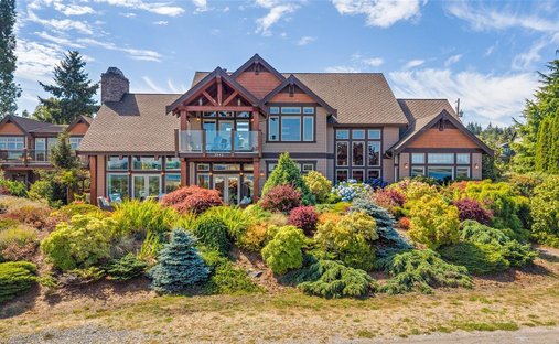 House in Royston, British Columbia, Canada 1