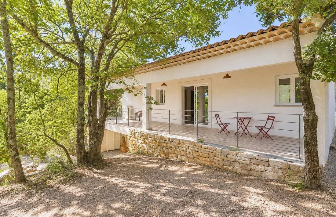 Estate in Cabasse, Provence-Alpes-Côte d'Azur, France 5 - 17922711