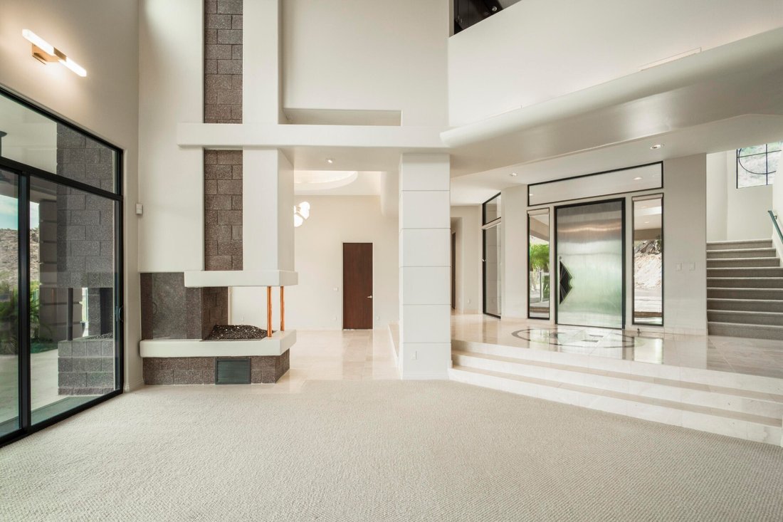 Paradise Valley, Arizona, United States 4 - 18648669