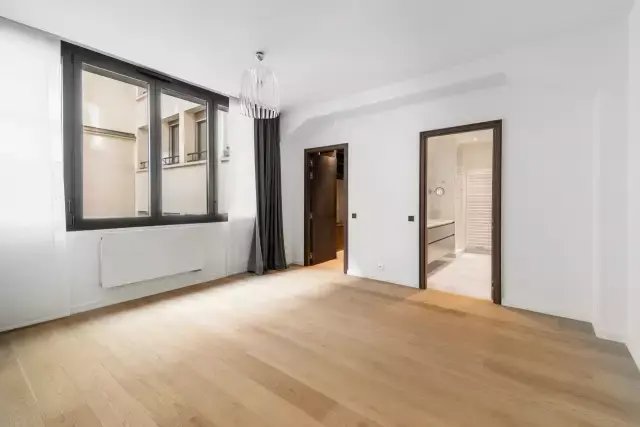 Apartment in Saint Thomas d'Aquin, Paris 7e Arrondissement, Paris 3 - 17839297