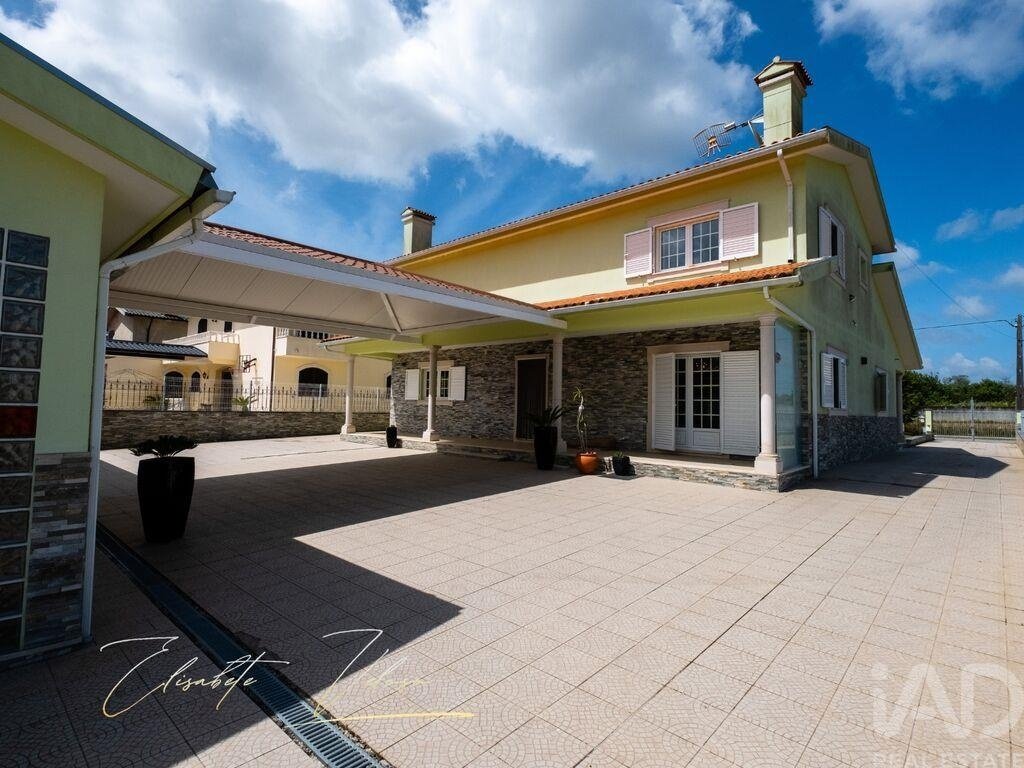 Townhouse in Covoes e Camarneira, Coimbra District, Portugal 1 - 18650237