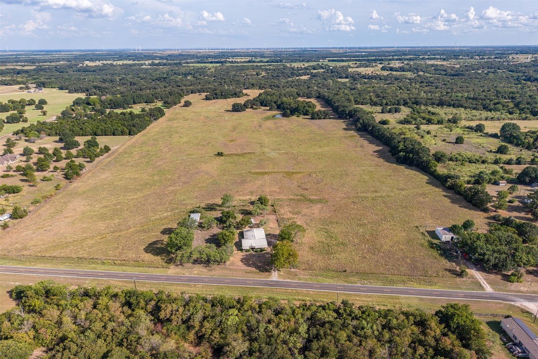 House in Hubbard, Texas, United States 2 - 18649390