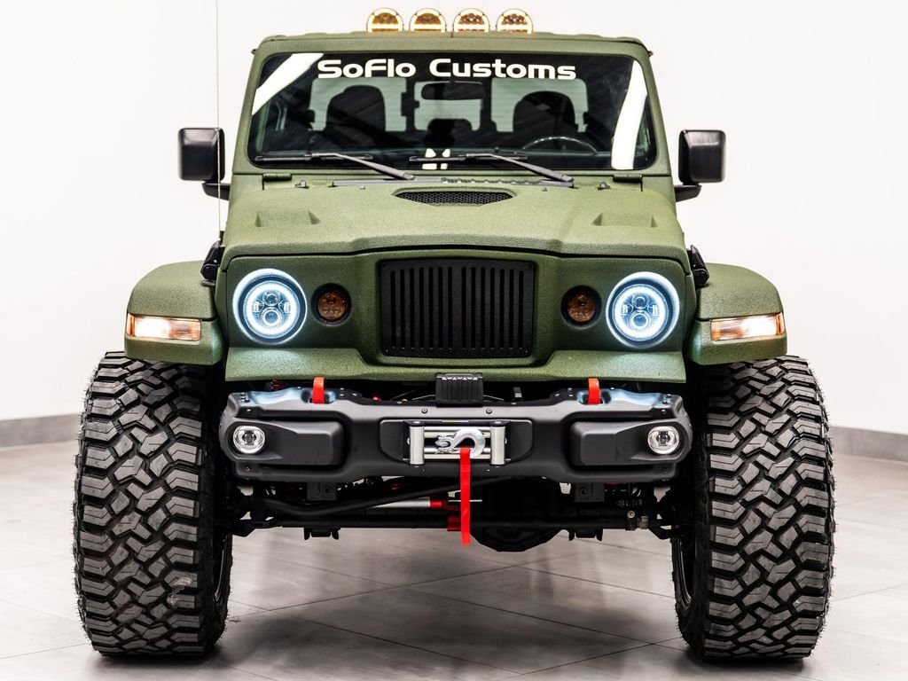Jeep Gladiator 4X4 in Fort Lauderdale, FL, United States 2 - 18479461