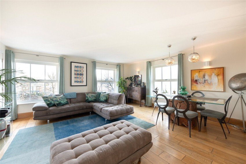 Apartment in Dagenham East, England 3 - 17473030