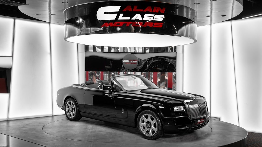 Cabriolet in Dubai, United Arab Emirates 1 - 18649919