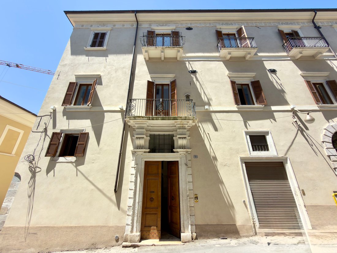 Apartment in L'Aquila, Abruzzo, Italy 1 - 18649742