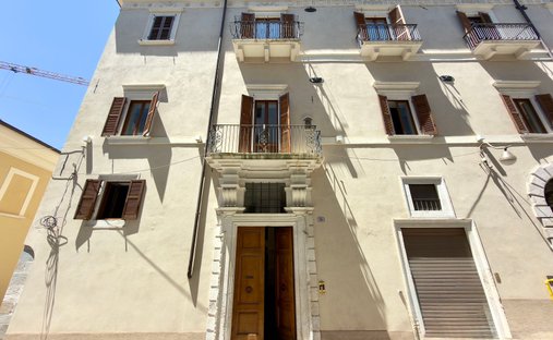 Apartment in L'Aquila, Abruzzo, Italy 1
