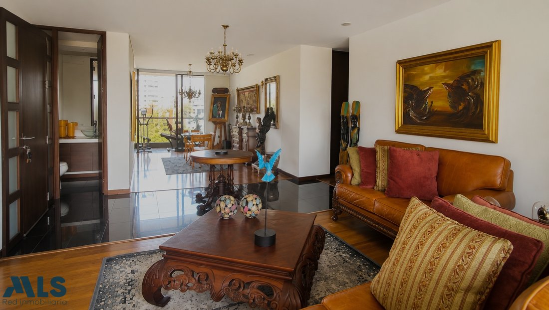 Apartment in Medellín, Antioquia, Colombia 3 - 18649565