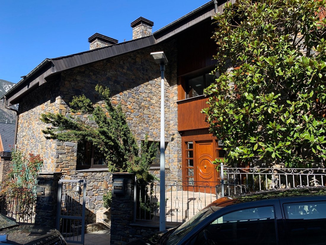 Chalet in Escaldes-Engordany, Escaldes-Engordany, Andorra 3 - 18648767