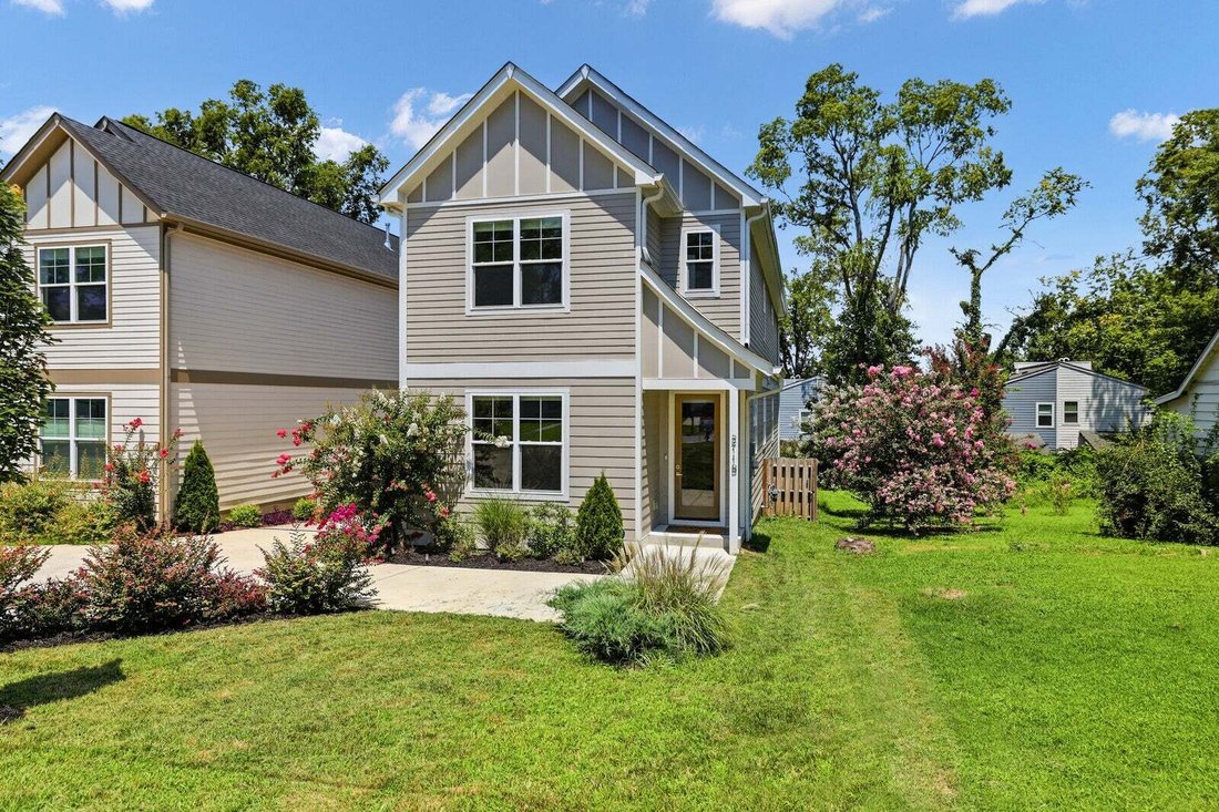 Co Op in Nashville, Tennessee, United States 3 - 18649163