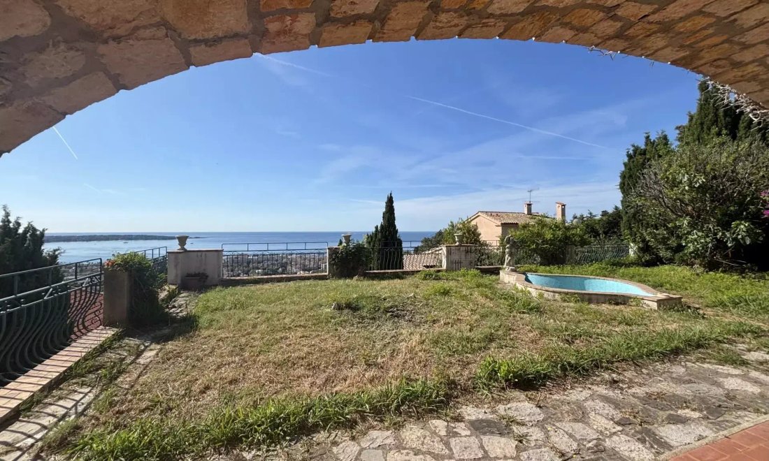 House in Brusquet-Retenaou-Devens, Vallauris, France 5 - 17449023
