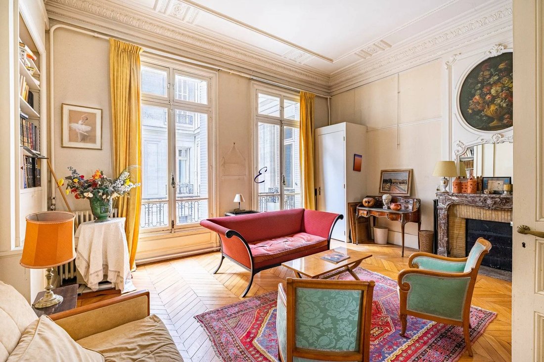 Apartment in Palais Royal, Paris 1er Arrondissement, Paris 5 - 15869633