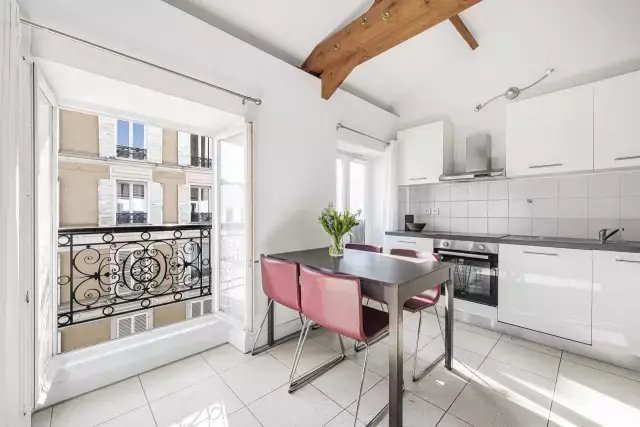 Apartment in Palais Royal, Paris 1er Arrondissement, Paris 4 - 17413994