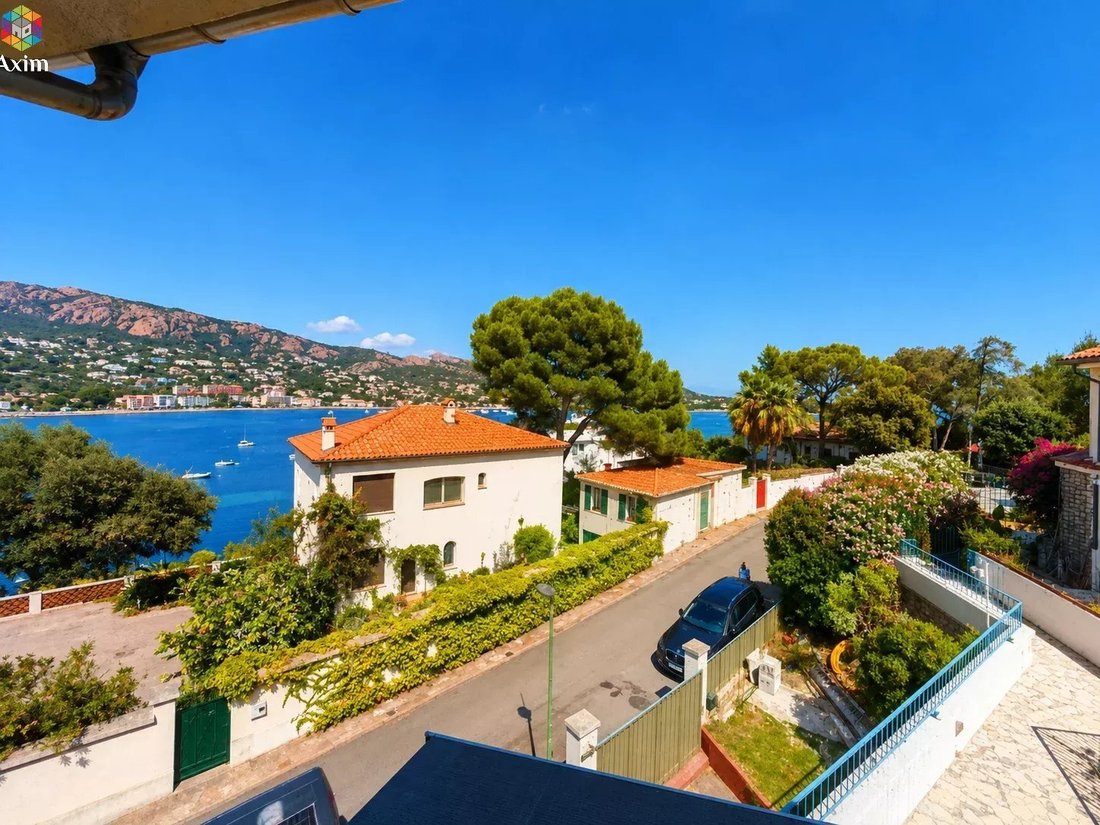 Apartment in Le Dramont-Agay-Anthéor-Le Trayas, Saint-Raphaël, France 3 - 18649986