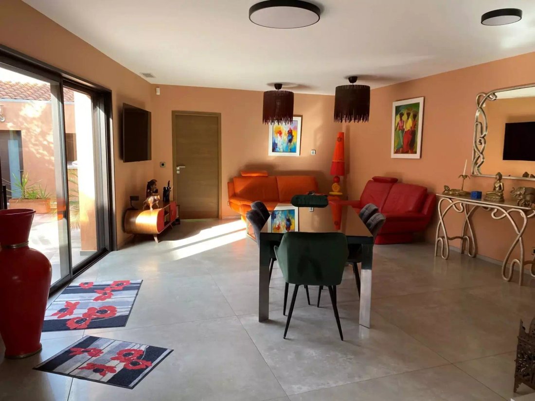 House in Hyeres, Provence-Alpes-Côte d'Azur, France 4 - 16296905