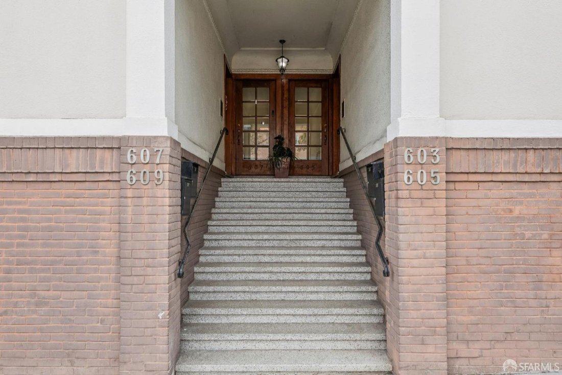 Condo in San Francisco, California, United States 4 - 18648697