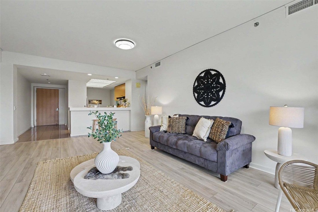Condo in Honolulu, Hawaii, United States 3 - 18649877