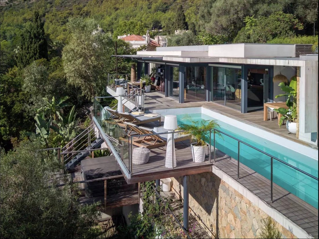 House in Hyeres, Provence-Alpes-Côte d'Azur, France 3 - 17221745