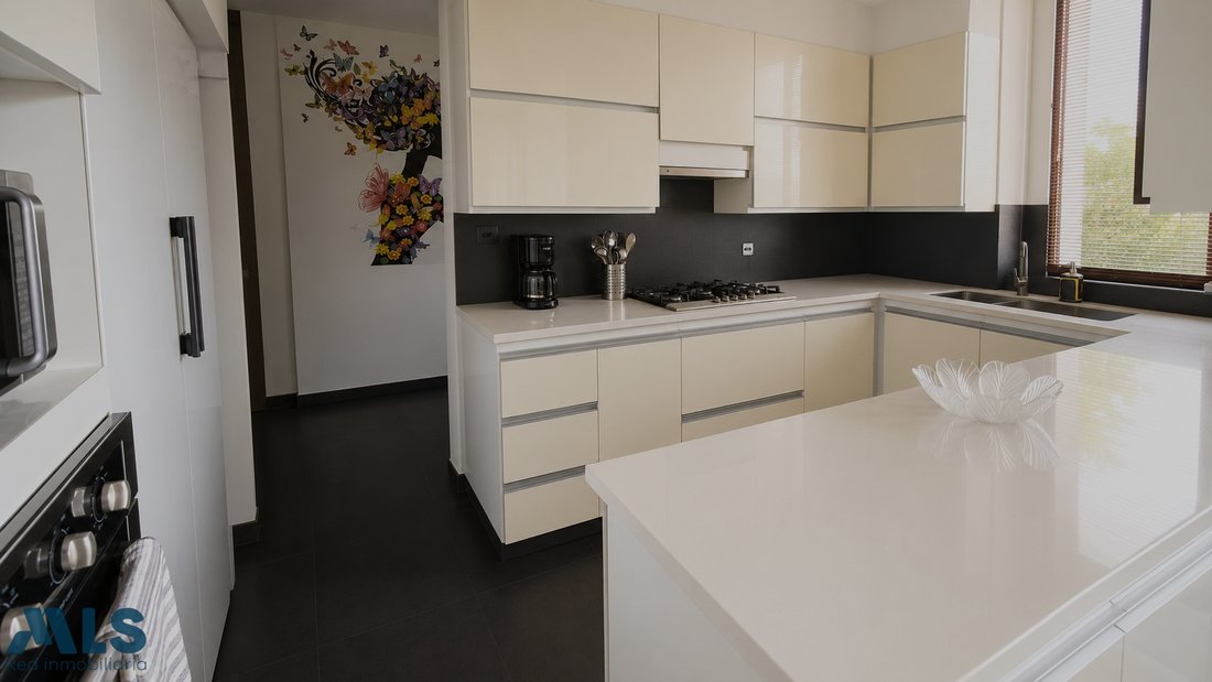 Apartment in Medellín, Antioquia, Colombia 2 - 18649565