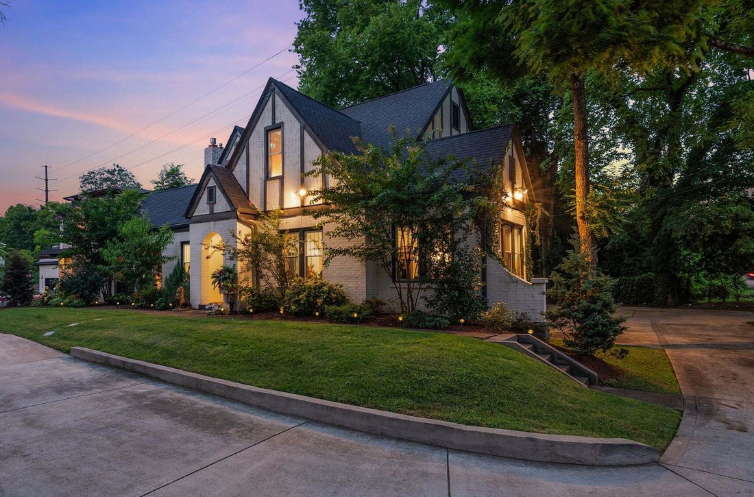 Co Op in Nashville, Tennessee, United States 1 - 18649185