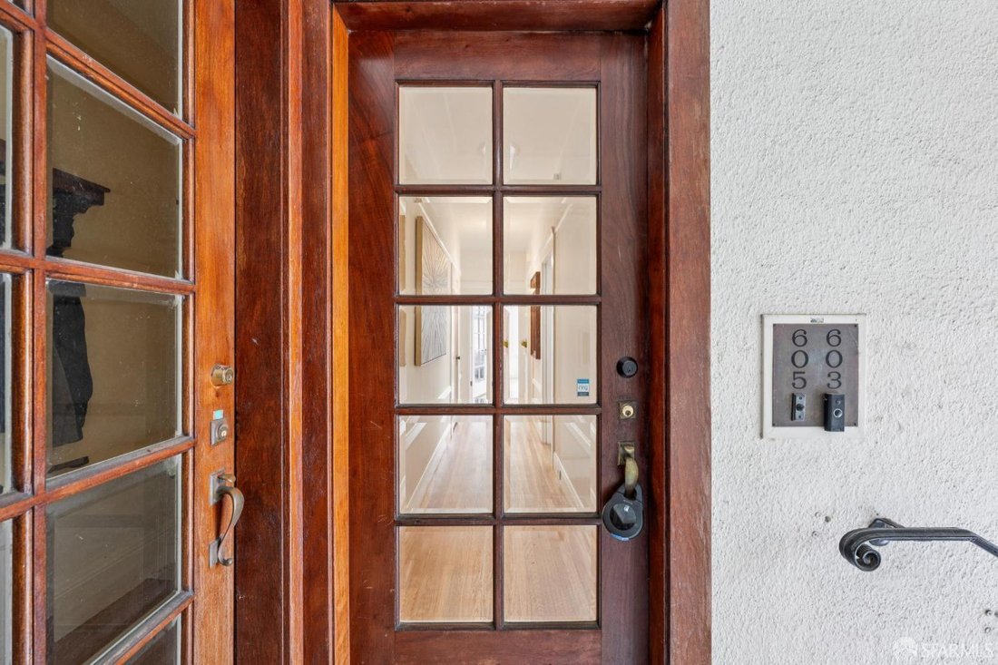 Condo in San Francisco, California, United States 5 - 18648697