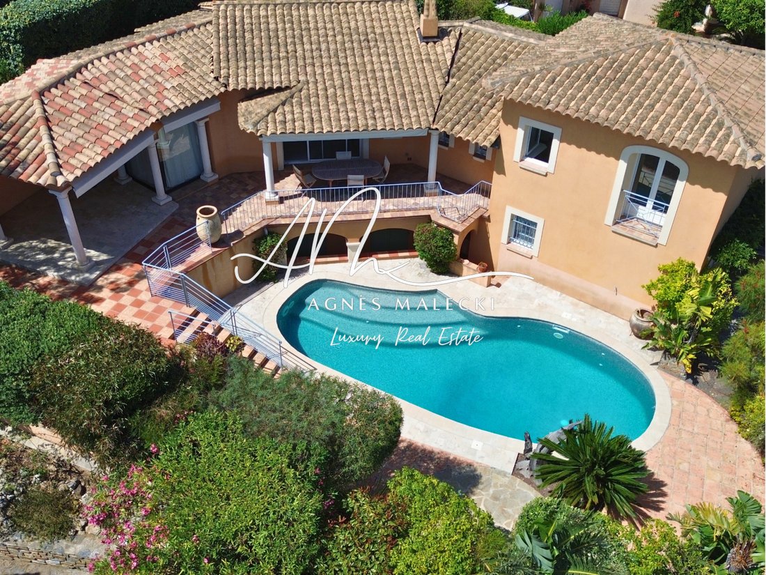 Villa in Le Lavandou, Provence-Alpes-Côte d'Azur, France 3 - 18640424